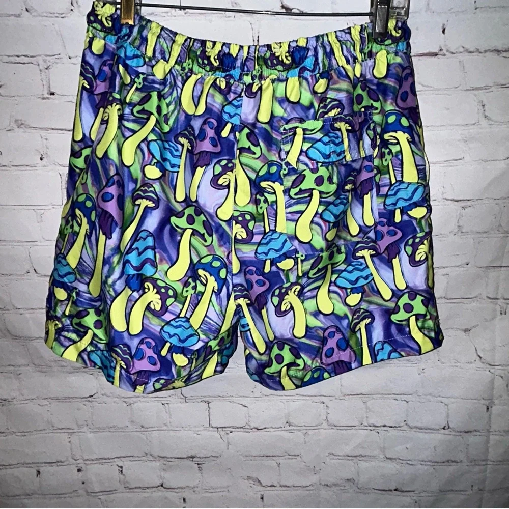iHeartRaves MUSHROOM BRAIN CAMP SHORTS size‎ M - Picture 3 of 7